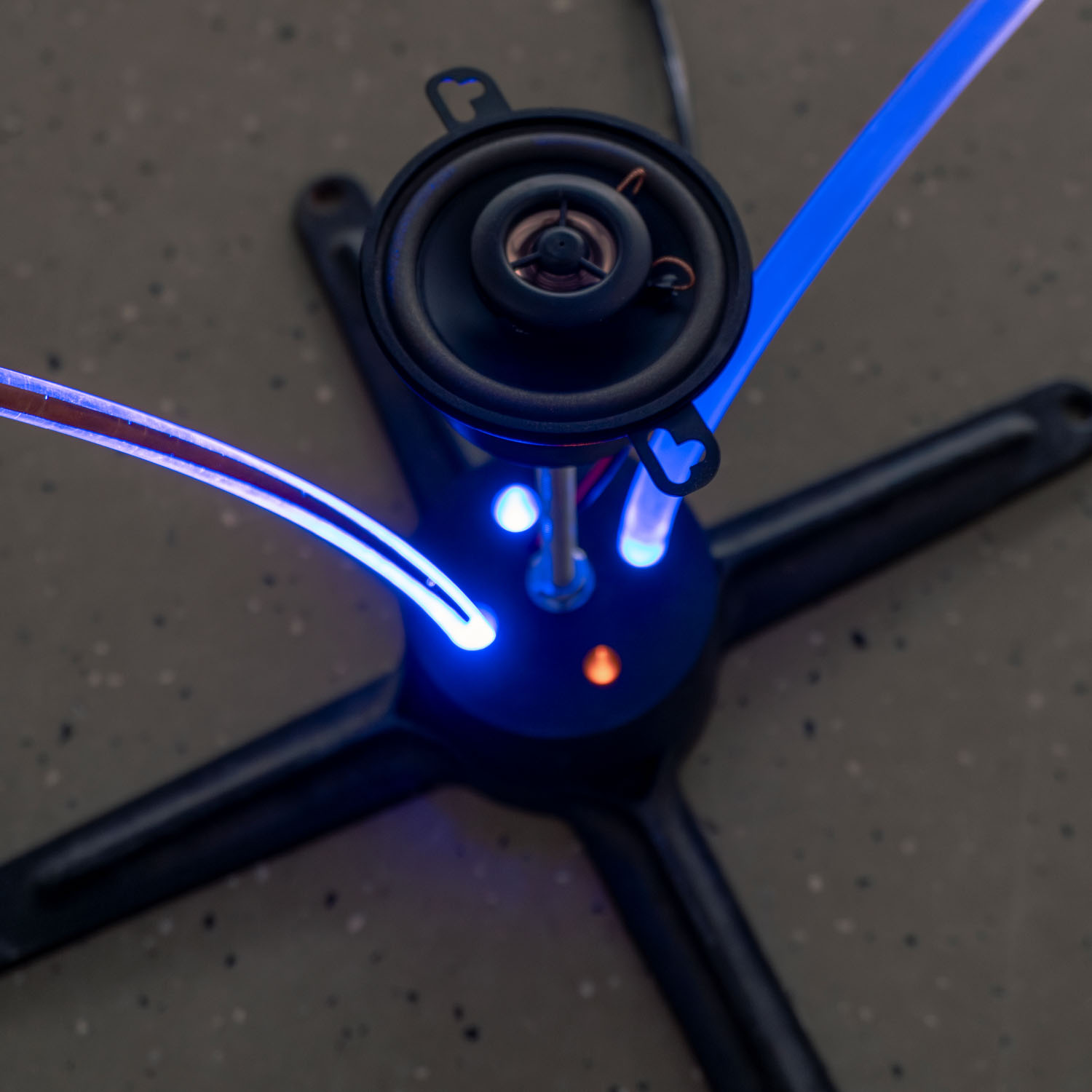 Receptor interactive installation with optical fibres and sensors
