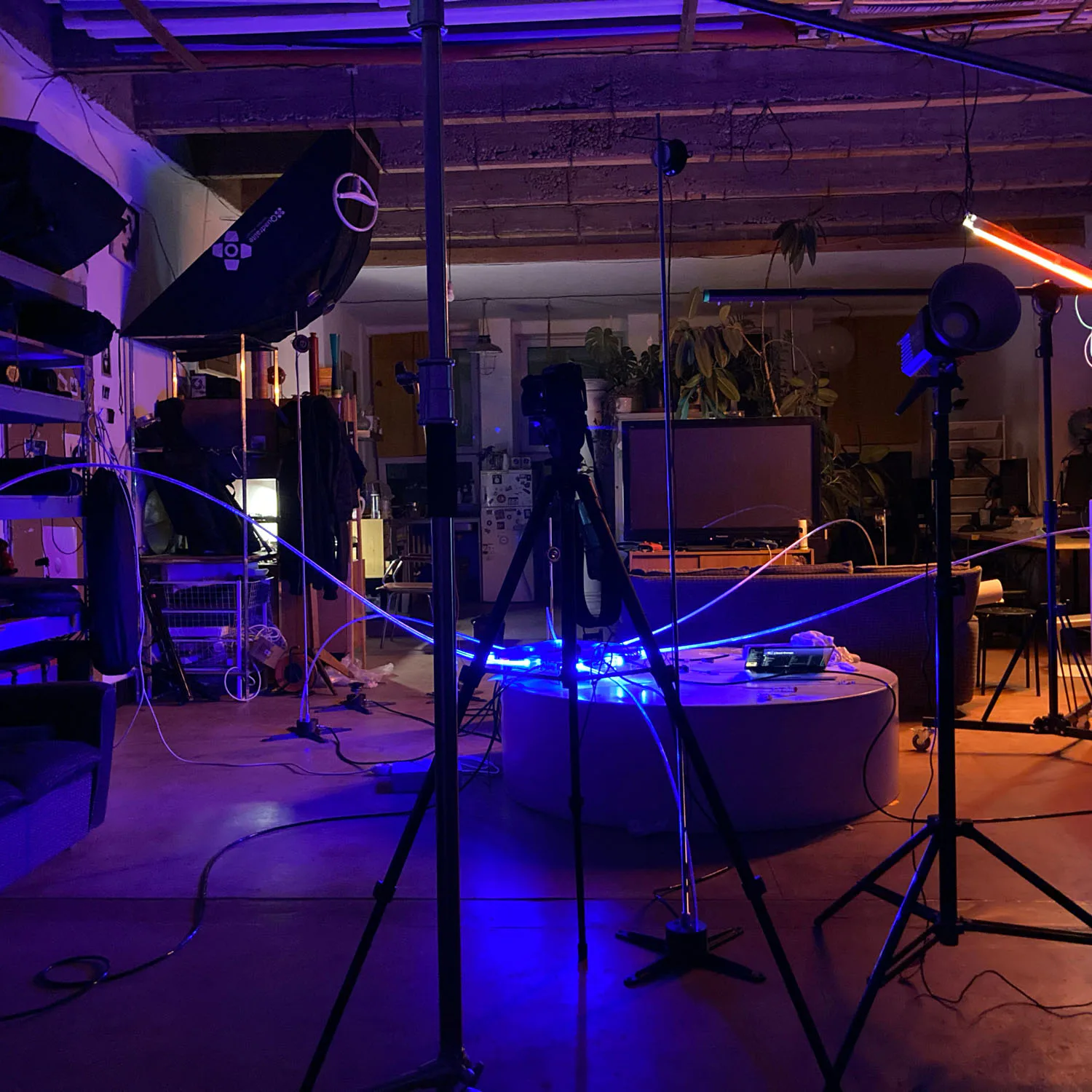Receptor interactive installation with optical fibres and sensors