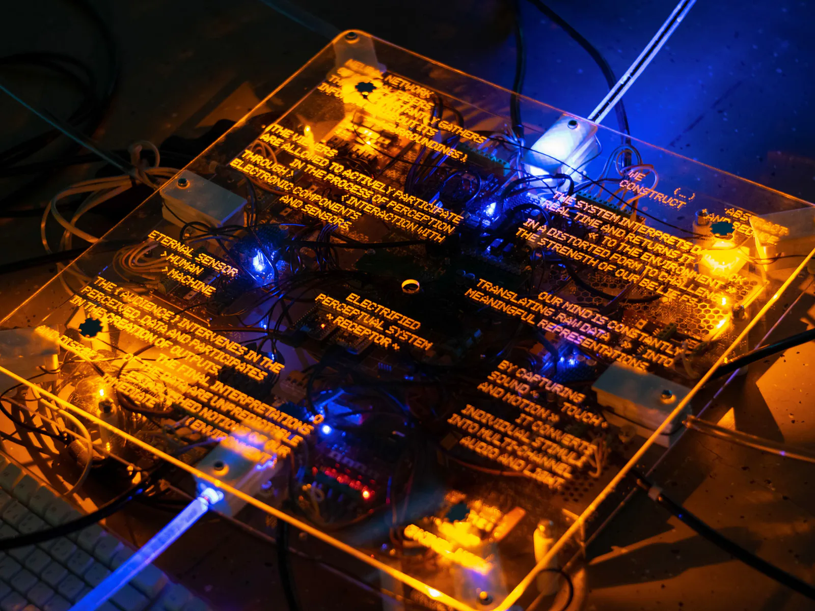 Receptor interactive installation with optical fibres and sensors