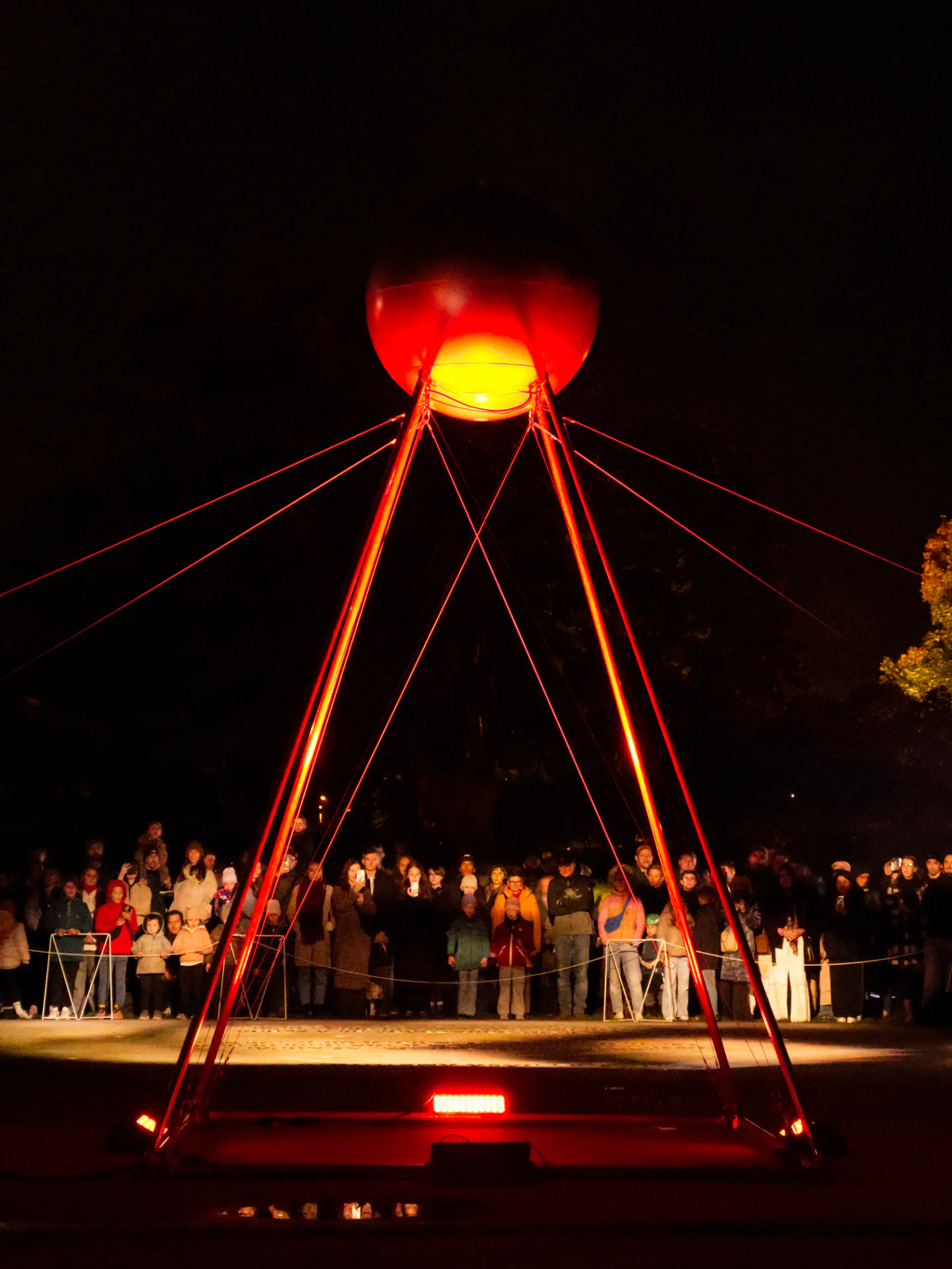 OKO kinetic installation by Antonín Kindl, Signal Festival 2025