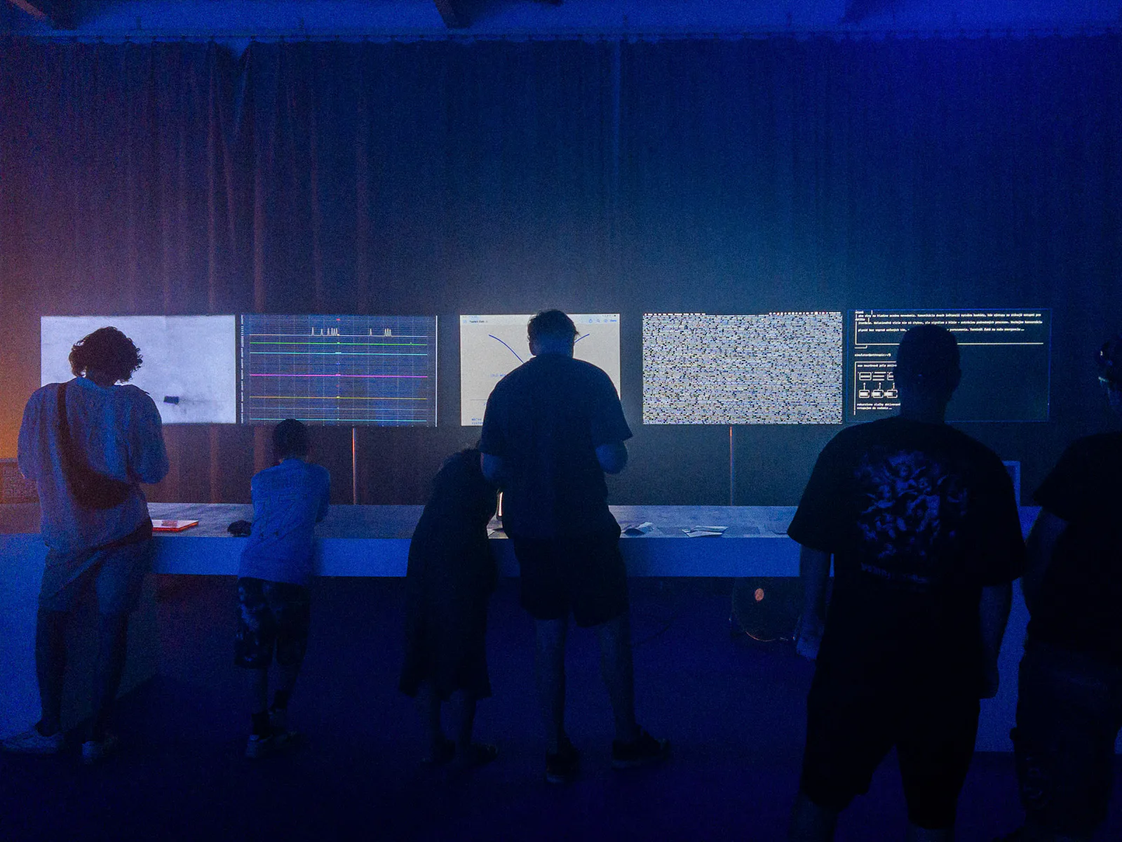 Exhibizz interactive installation, generative LED visuals, Bratislava 2025